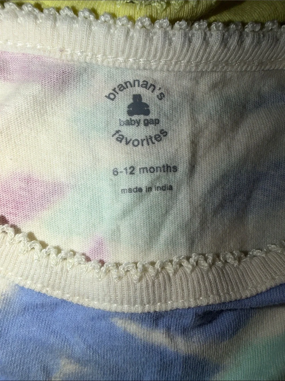 GAP soft yellow